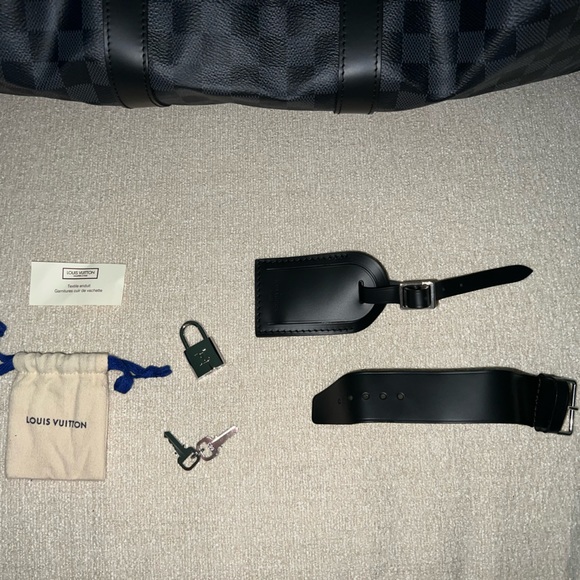 LIKE NEW Louis Vuitton ✩ Keepall Bandoulière 55 in Damier Graphite - Picture 16 of 16